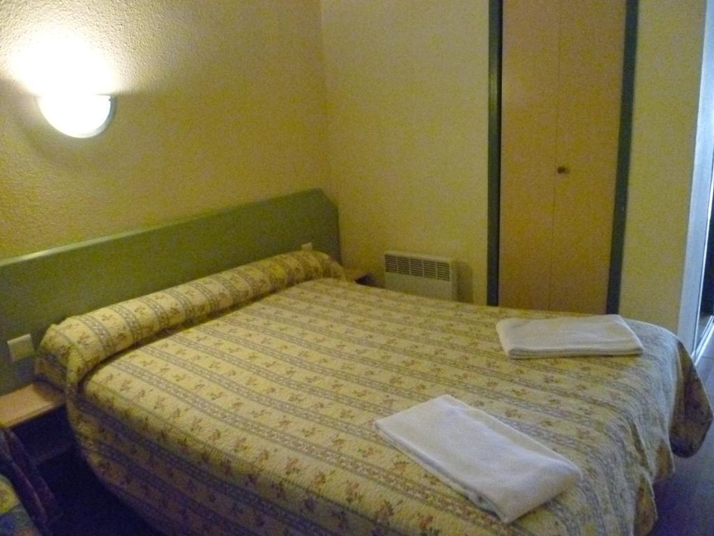 Hotel Saint Jean Baptiste Lourdes Exterior foto