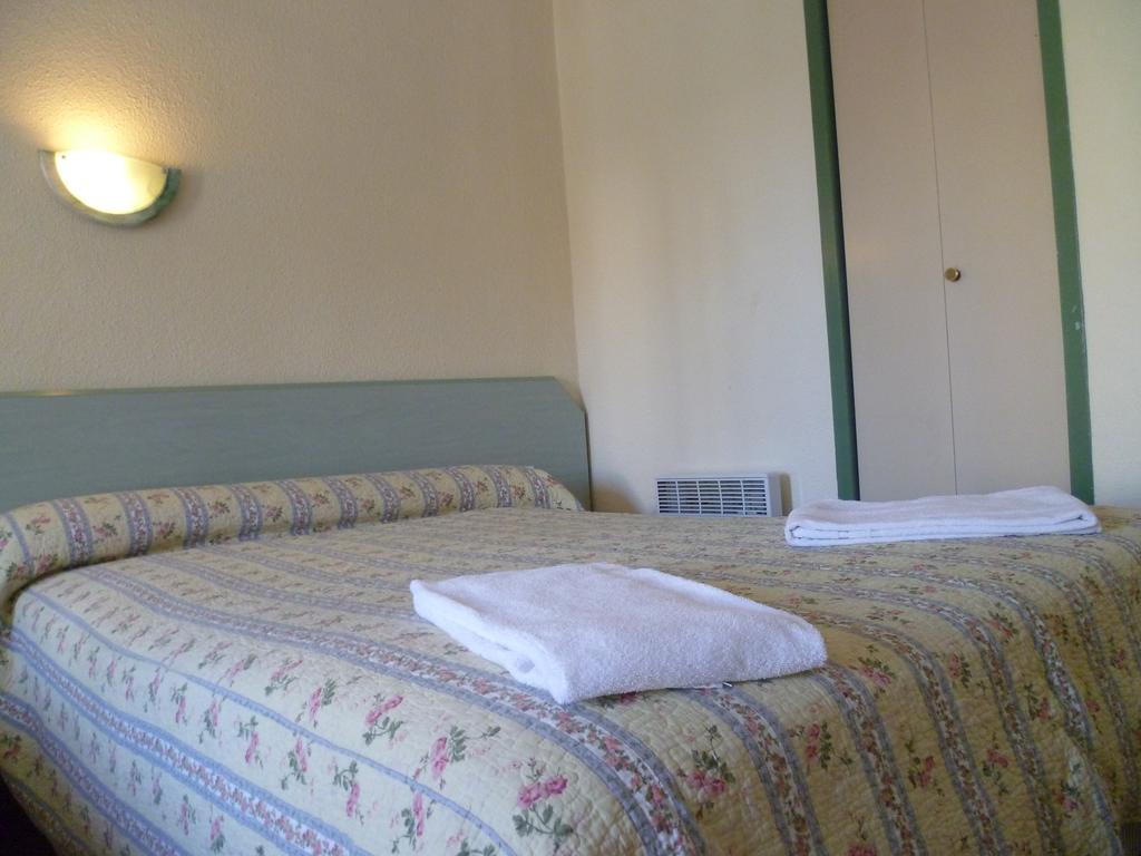Hotel Saint Jean Baptiste Lourdes Exterior foto