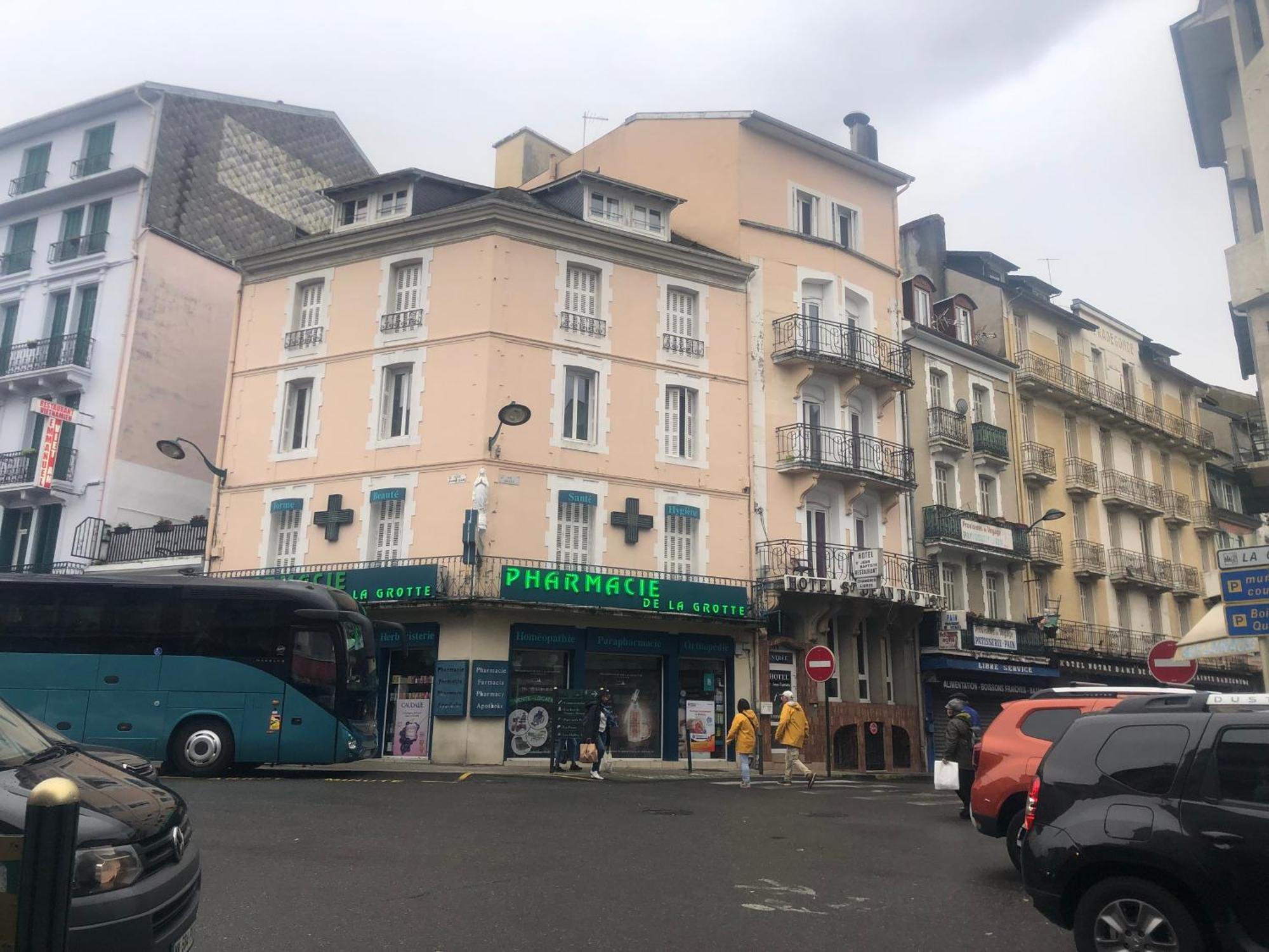 Hotel Saint Jean Baptiste Lourdes Exterior foto