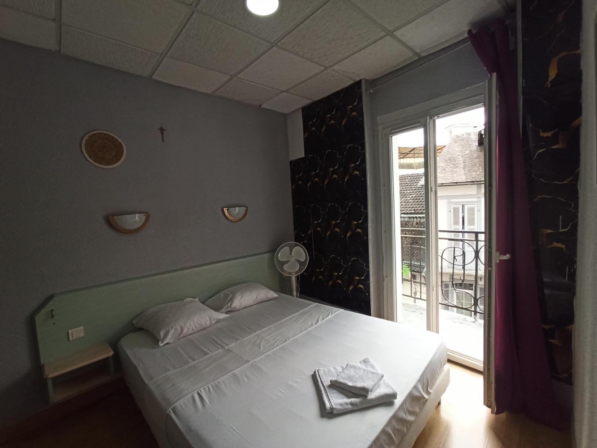 Hotel Saint Jean Baptiste Lourdes Exterior foto